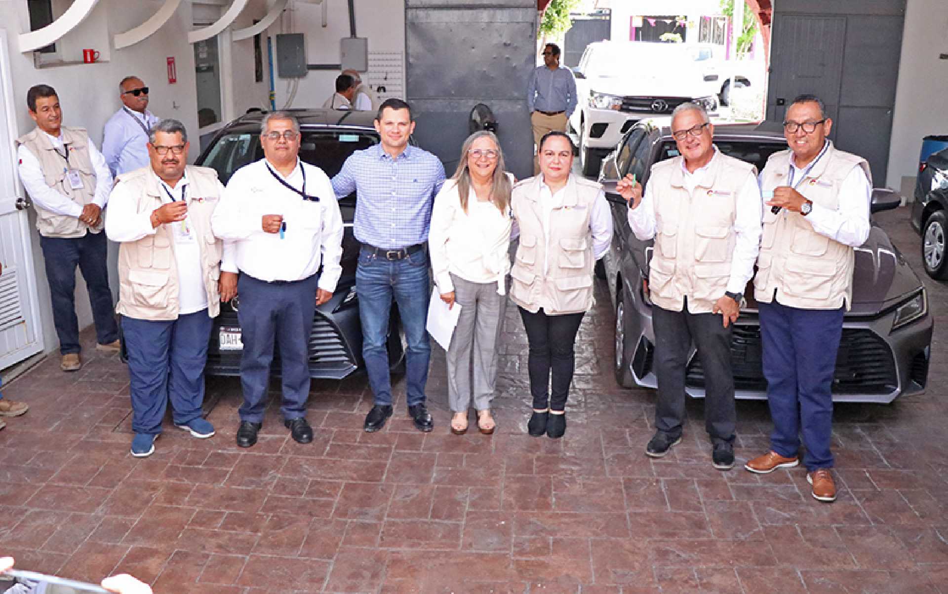 RECIBE COEPRIS VEHÍCULOS NUEVOS PARA FORTALECER ACCIONES DE FOMENTO Y VERIFICACIÓN