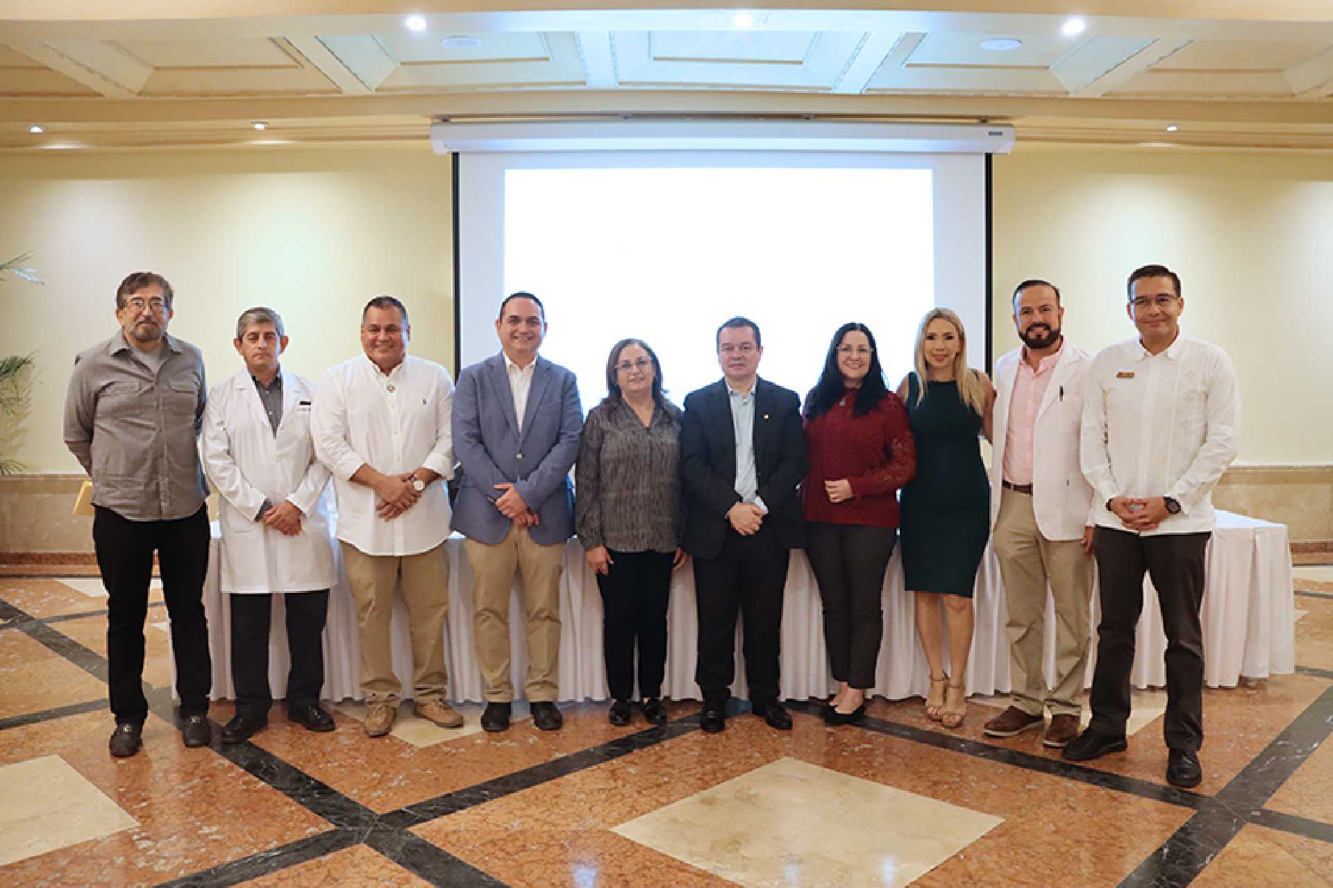 EMPRENDE SALUD ESTATAL, OPS Y EMPRESARIOS PROYECTO PARA CERTIFICAR HOTELES COMPROMETIDOS CON LA VACUNACIÓN