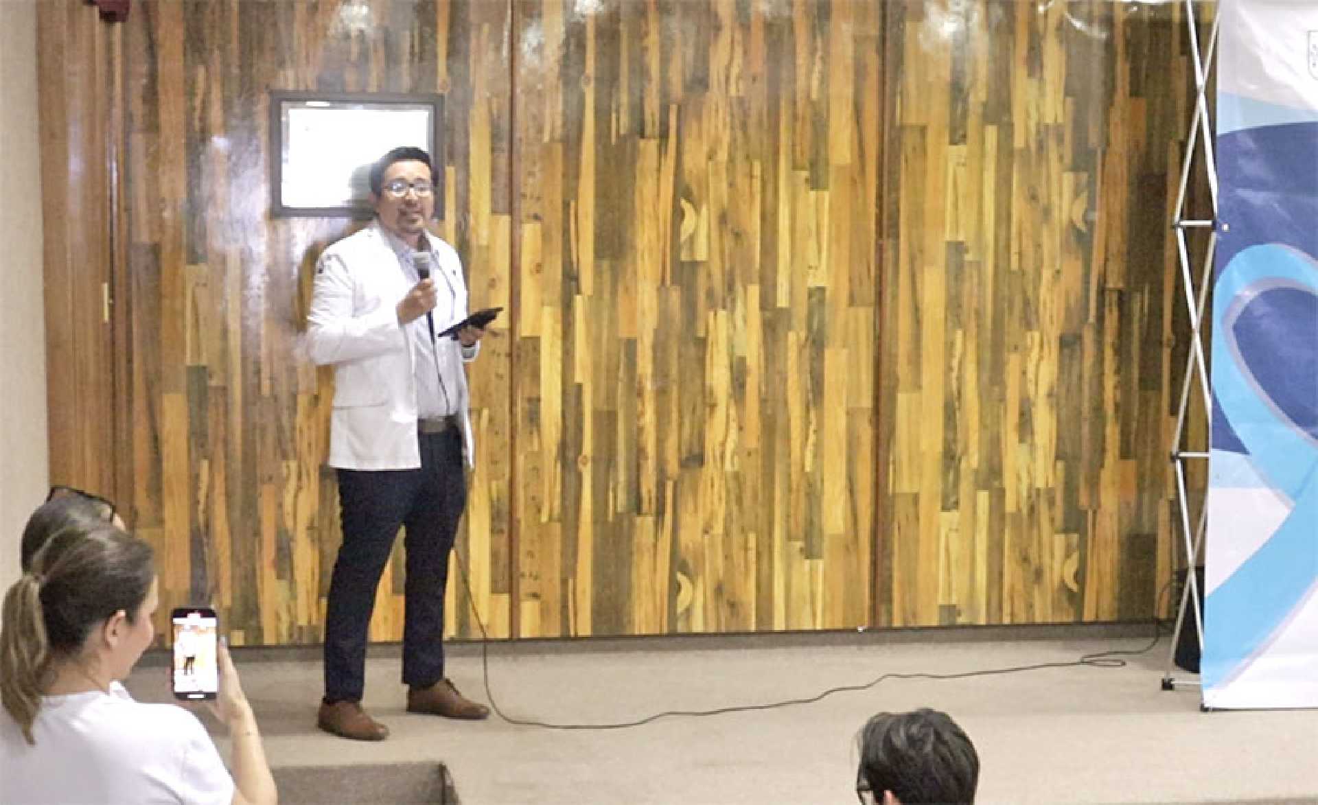 EFECTUÓ SALUD ESTATAL FORO PARA SENSIBILIZAR A VARONES SOBRE DETECCIÓN TEMPRANA DEL CÁNCER DE PRÓSTATA